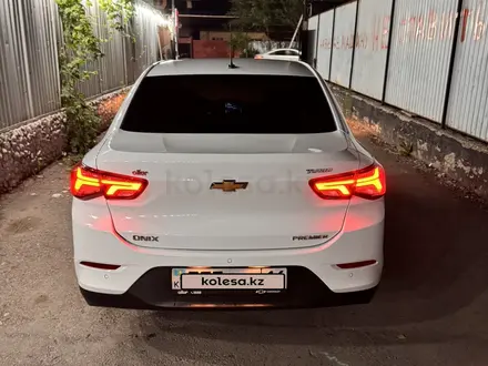 Chevrolet Onix 2023 года за 5 600 000 тг. в Алматы – фото 4
