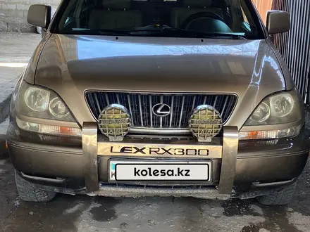 Lexus RX 300 1999 года за 5 500 000 тг. в Алматы