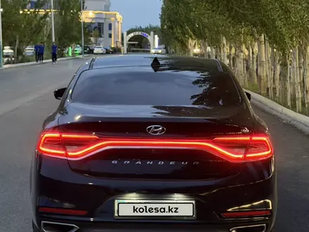 Hyundai Grandeur 2019 года за 11 250 000 тг. в Шымкент – фото 2