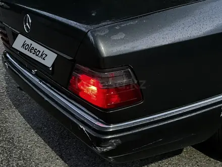 Mercedes-Benz E 320 1994 года за 1 700 000 тг. в Алматы – фото 8