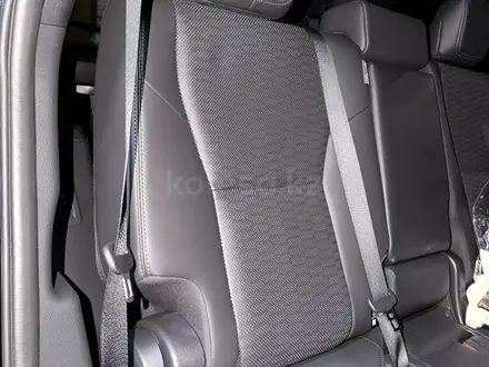 Toyota Land Cruiser Prado 2025 года за 46 500 000 тг. в Астана – фото 5