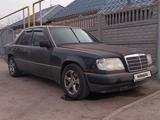 Mercedes-Benz E 260 1989 годаүшін900 000 тг. в Алматы – фото 2