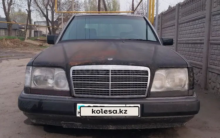 Mercedes-Benz E 260 1989 года за 900 000 тг. в Алматы