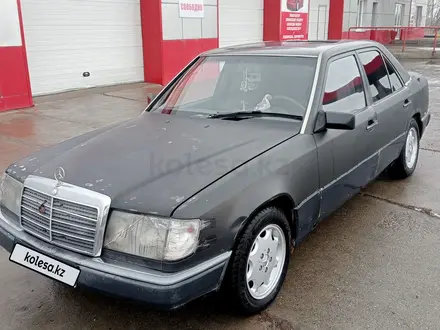 Mercedes-Benz E 200 1990 года за 900 000 тг. в Усть-Каменогорск