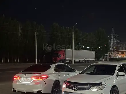 Toyota Camry 2014 года за 9 400 000 тг. в Актобе – фото 7