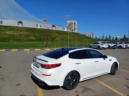 Kia K5 2018 года за 10 900 000 тг. в Астана – фото 17