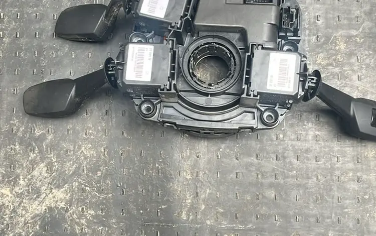 Гитара со шлейфом на BMW E60. за 1 810 тг. в Астана