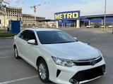 Toyota Camry 2016 года за 13 000 000 тг. в Шымкент – фото 3