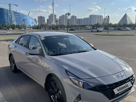 Hyundai Elantra 2021 годаүшін9 800 000 тг. в Астана