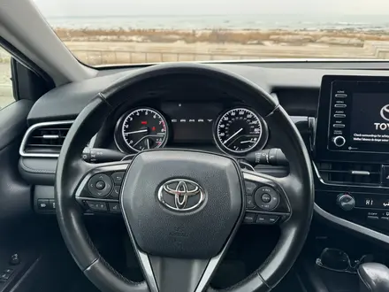 Toyota Camry 2021 года за 14 500 000 тг. в Актау – фото 8