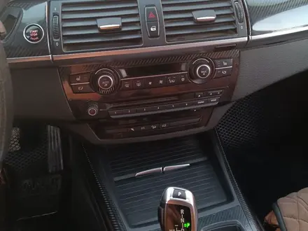 BMW X5 2008 года за 8 000 000 тг. в Актау – фото 4