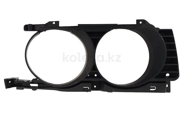 Оправа противотуманки на бмв за 5 000 тг. в Алматы