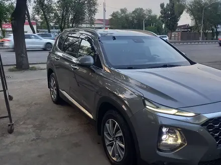 Hyundai Santa Fe 2020 года за 13 000 000 тг. в Алматы – фото 5