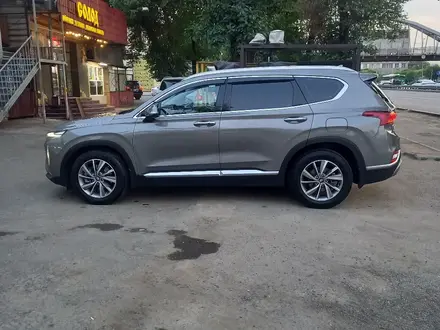 Hyundai Santa Fe 2020 года за 13 000 000 тг. в Алматы – фото 6