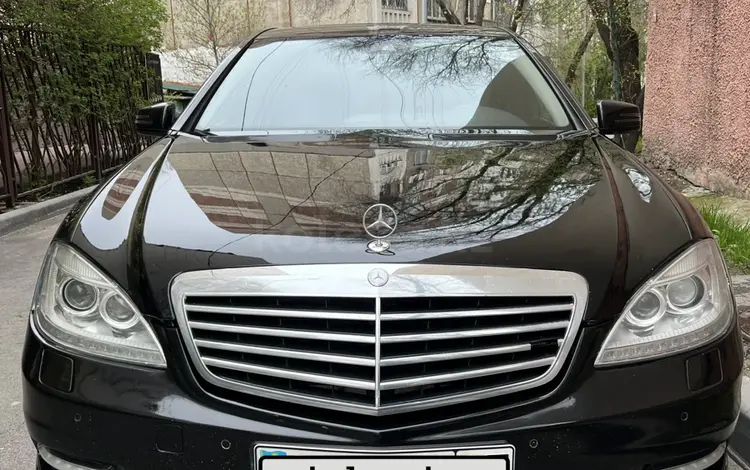 Mercedes-Benz S 300 2011 года за 11 000 000 тг. в Алматы