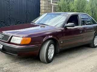 Audi 100