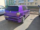 Volkswagen Golf 1994 года за 1 750 000 тг. в Астана – фото 2