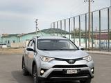 Toyota RAV4 2018 годаүшін10 500 000 тг. в Актау