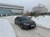 Hyundai Elantra 2019 годаfor7 650 000 тг. в Астана – фото 2