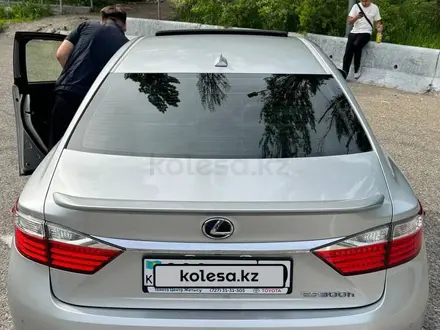 Lexus ES 300h 2013 года за 11 500 000 тг. в Алматы – фото 16
