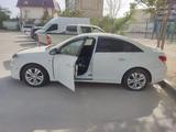 Chevrolet Cruze 2013 года за 3 800 000 тг. в Актау – фото 3