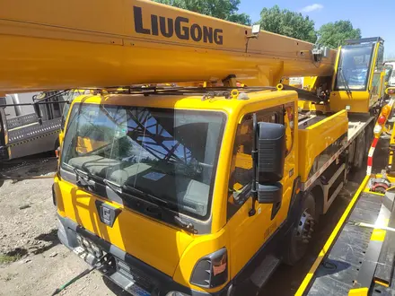 LiuGong  автокран вес 25 тонны 2023 года за 39 800 000 тг. в Алматы