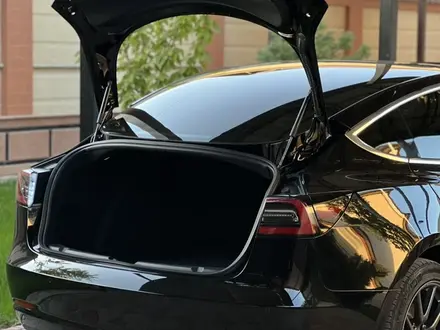Tesla Model 3 2019 года за 26 000 000 тг. в Алматы – фото 9