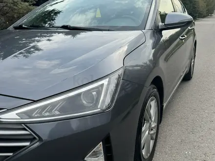 Hyundai Elantra 2019 года за 8 200 000 тг. в Алматы – фото 10