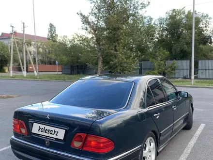 Mercedes-Benz E 230 1996 года за 1 500 000 тг. в Астана – фото 3