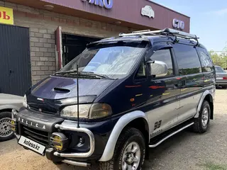 Mitsubishi Delica
