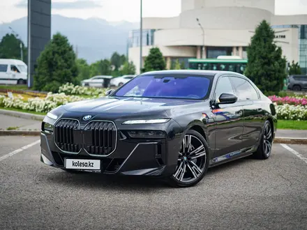BMW 750 2024 года за 79 000 000 тг. в Алматы – фото 2