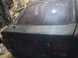 Крышка багажника в сборе на мазду 626 (птичка) за 39 000 тг. в Рудный