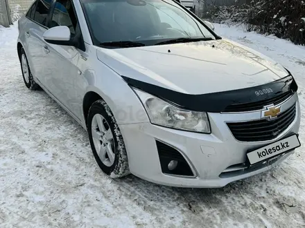 Chevrolet Cruze 2014 года за 4 200 000 тг. в Алматы – фото 2