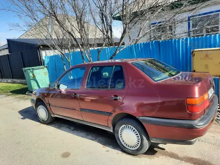 Volkswagen Vento 1996 года за 1 850 000 тг. в Талдыкорган – фото 2