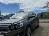 Chevrolet Aveo 2014 года за 3 550 000 тг. в Караганда – фото 3