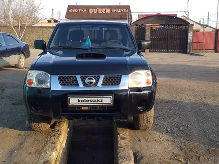 Nissan NP300 2009 года за 4 900 000 тг. в Актобе