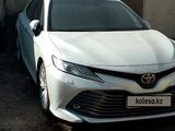 Toyota Camry 2019 года за 15 000 000 тг. в Караганда – фото 2