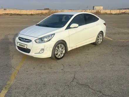 Hyundai Accent 2013 года за 5 200 000 тг. в Актау – фото 2