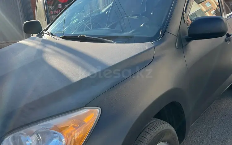 Toyota RAV4 2011 годаfor6 700 000 тг. в Уральск