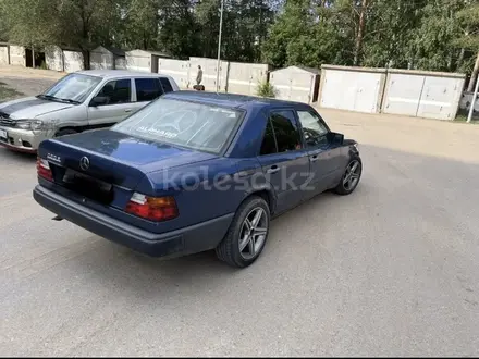 Mercedes-Benz E 230 1989 года за 1 850 000 тг. в Павлодар – фото 4