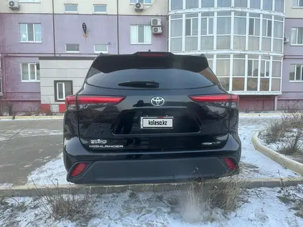 Toyota Highlander 2021 года за 23 000 000 тг. в Уральск – фото 2