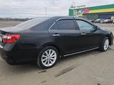 Toyota Camry 2013 года за 8 000 000 тг. в Уральск – фото 3