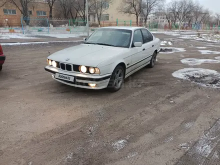 BMW 520 1994 года за 2 500 000 тг. в Караганда