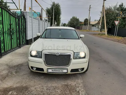 Chrysler 300C 2005 года за 5 500 000 тг. в Алматы – фото 7