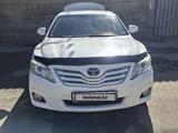 Toyota Camry 2011 года за 7 300 000 тг. в Шымкент – фото 2