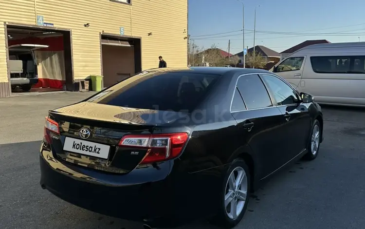 Toyota Camry 2012 годаүшін7 800 000 тг. в Атырау