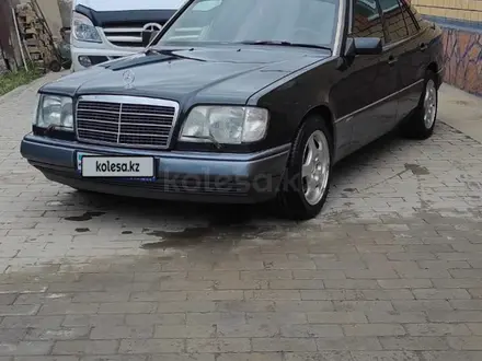Mercedes-Benz E 220 1994 года за 4 500 000 тг. в Павлодар – фото 6