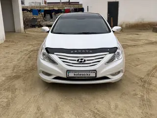 Hyundai Sonata, 2011
