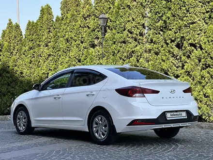 Hyundai Elantra 2020 года за 9 750 000 тг. в Алматы – фото 32