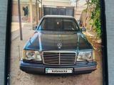 Mercedes-Benz E 280 1995 годаfor3 000 000 тг. в Жанаозен